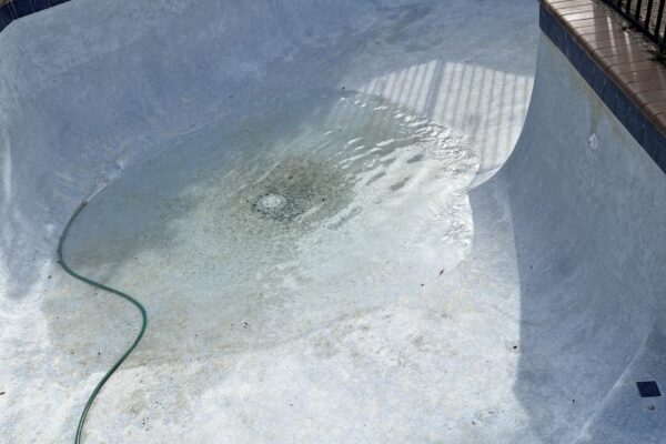 mscomplete pool cleaning coppell 3